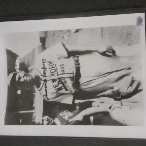 Autographed 8 x 10 photo - Picture 1 of 2